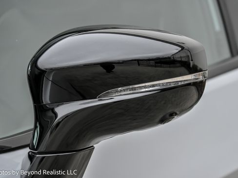 Used 2024 Chrysler Pacifica Limited w/ S Appearance Package image 14