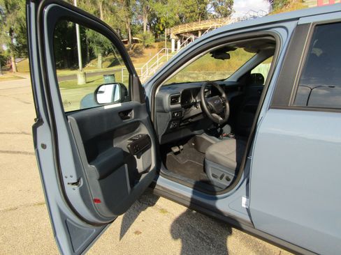 Certified 2024 Ford Maverick XLT w/ XLT Luxury Package image 13