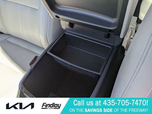 Used 2022 Kia Telluride EX w/ EX Premium Package AWD/4WD image 27