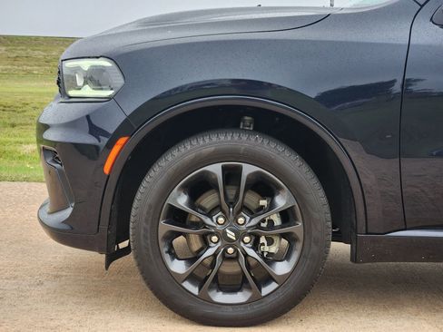Used 2025 Dodge Durango GT AWD/4WD image 13