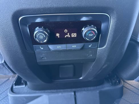 New 2025 Chevrolet Tahoe Premier image 17