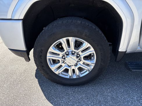 Used 2022 GMC Sierra 2500 Denali w/ Denali Ultimate Package image 35