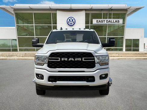 Used 2024 RAM 3500 Big Horn w/ Sport Appearance Package image 6