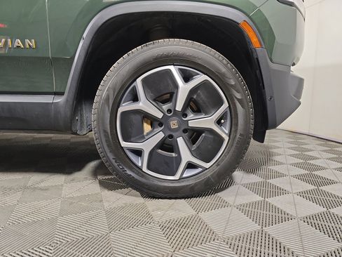 Used 2022 Rivian R1S Launch Edition image 11