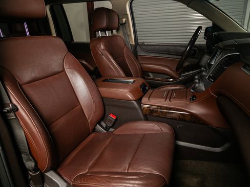 Used 2018 Chevrolet Suburban Premier w/ Max Trailering Package image 22