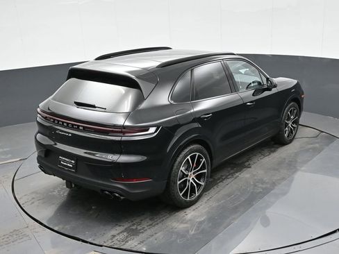 New 2026 Porsche Cayenne S image 30