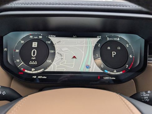 Used 2024 Land Rover Range Rover Sport SE image 10