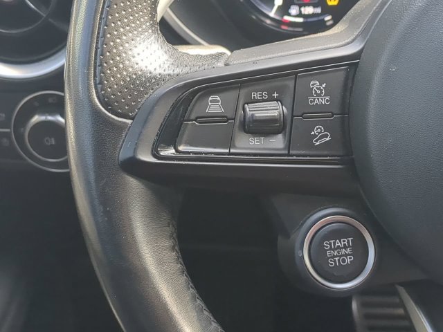 Used 2024 Alfa Romeo Stelvio Veloce AWD/4WD image 30