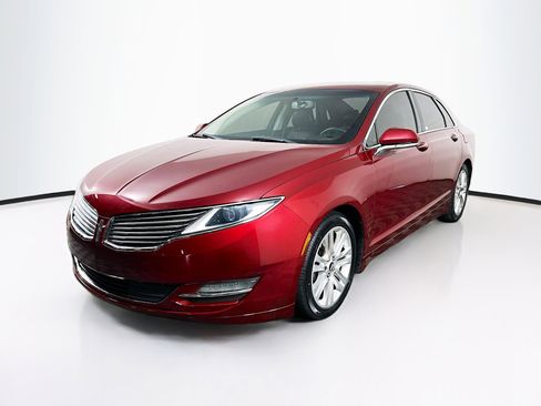 Used 2016 Lincoln MKZ FWD image 3