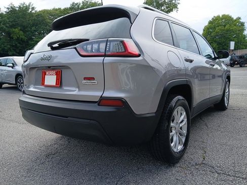 Used 2019 Jeep Cherokee Latitude w/ Popular Appearance Group FWD image 6