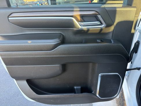 Used 2025 Chevrolet Silverado 3500 LT w/ Safety Package AWD/4WD image 14