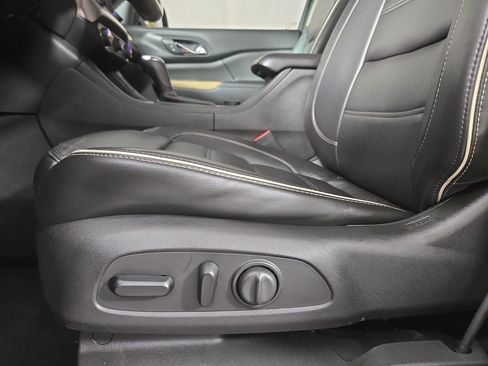 Certified 2017 GMC Acadia Denali w/ Technology Package AWD/4WD image 35