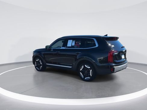 Used 2024 Kia Telluride S w/ S Sunroof Package FWD image 6