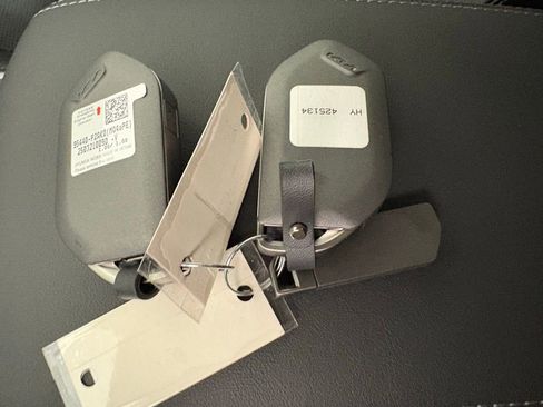 New 2026 Kia Sorento S w/ S Panoramic Sunroof Package FWD image 34