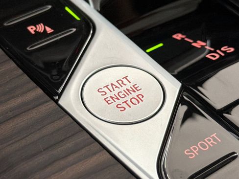 New 2026 BMW X5 sDrive40i w/ M Sport Package image 29