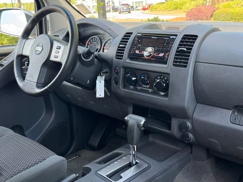 Used 2006 Nissan Frontier LE RWD image 22