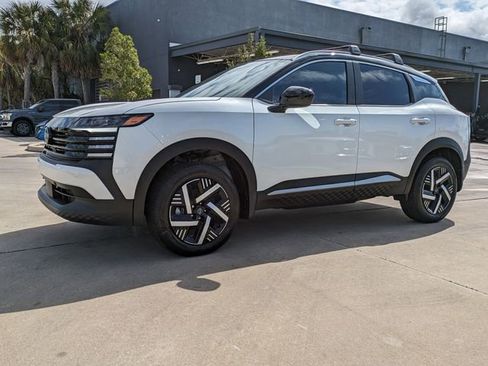 New 2026 Nissan Kicks SV w/ SV Premium Package FWD image 10