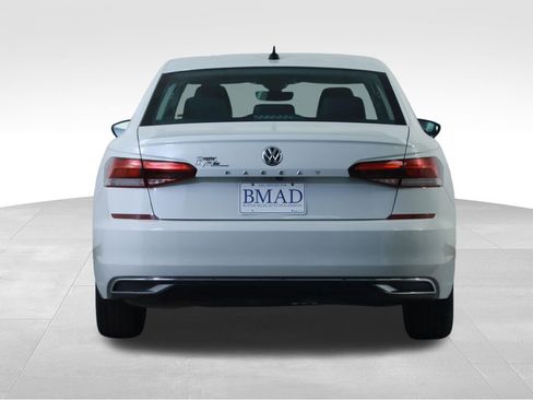 Used 2020 Volkswagen Passat 2.0T SE FWD image 10