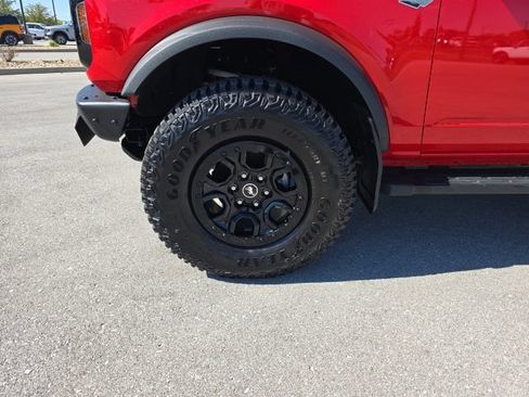 Used 2023 Ford Bronco Wildtrak AWD/4WD image 9