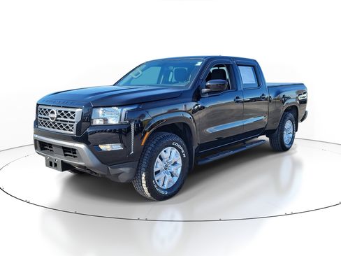 Certified 2022 Nissan Frontier SV w/ Technology Package image 2