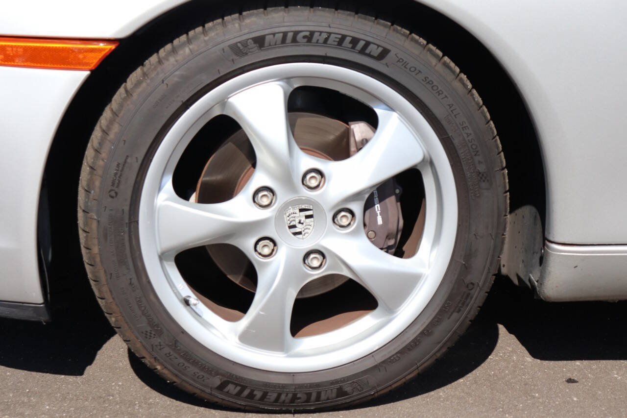 Used 2002 Porsche Boxster RWD image 23