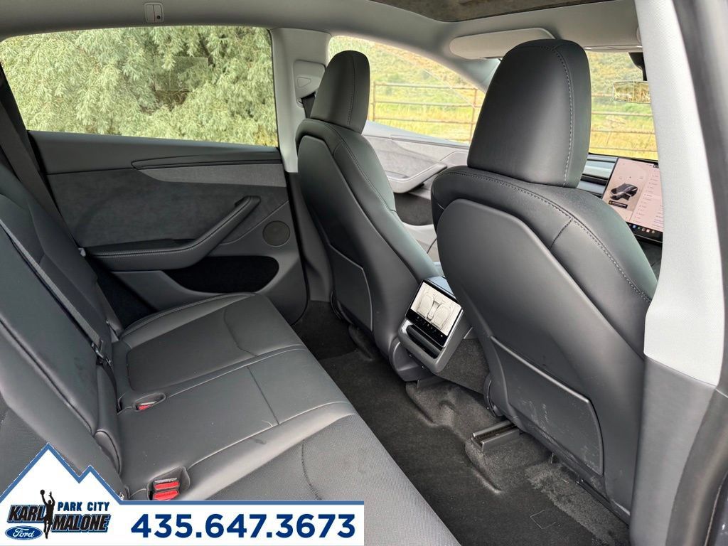 Used 2026 Tesla Model Y AWD image 35