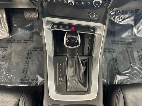 Used 2021 Audi Q3 2.0T Premium image 26