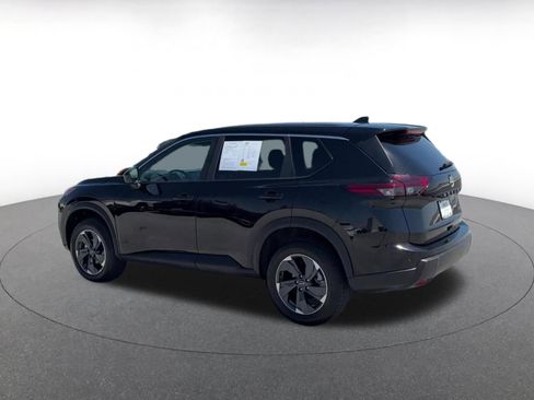 Used 2025 Nissan Rogue SV AWD/4WD image 10