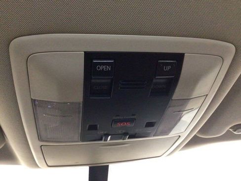 Used 2014 Lexus CT 200h w/ Seat Comfort Package FWD image 22