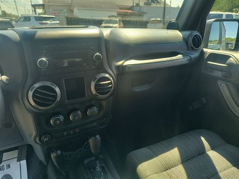 Used 2012 Jeep Wrangler Sport AWD/4WD image 15