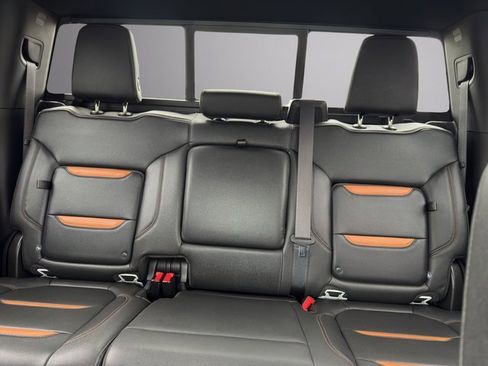 Used 2021 GMC Sierra 2500 AT4 w/ AT4 Preferred Package image 21