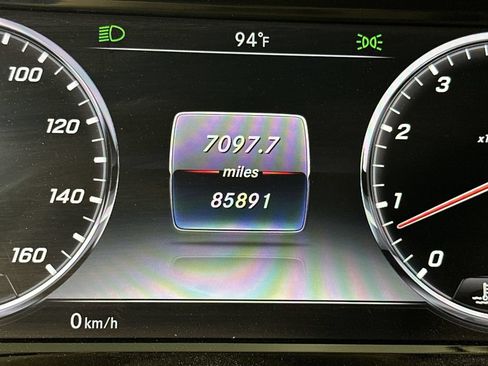 Used 2017 Mercedes-Benz S 550 4MATIC Sedan image 15