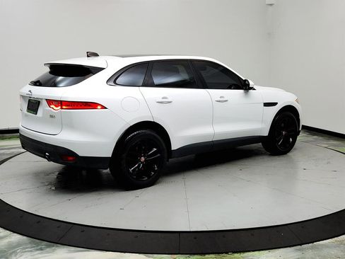 Used 2020 Jaguar F-PACE Premium image 5