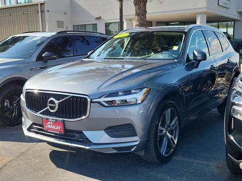 Used 2020 Volvo XC60 T5 Momentum w/ Protection Package Premier AWD/4WD image 3