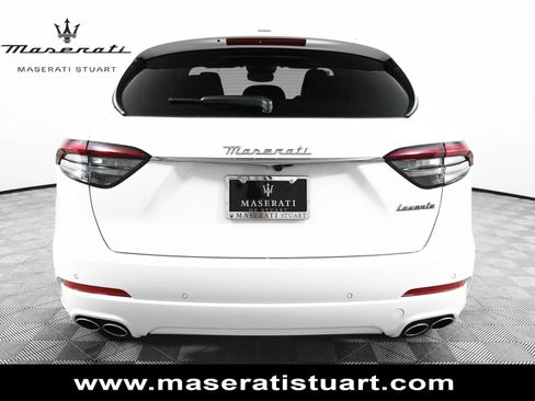 New 2024 Maserati Levante GT Ultima AWD/4WD image 6