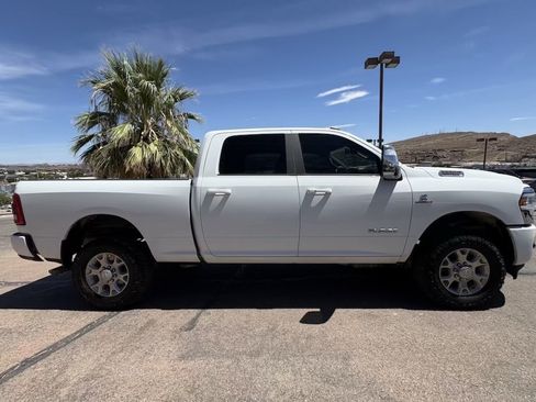 Used 2024 RAM 2500 Laramie AWD/4WD image 6