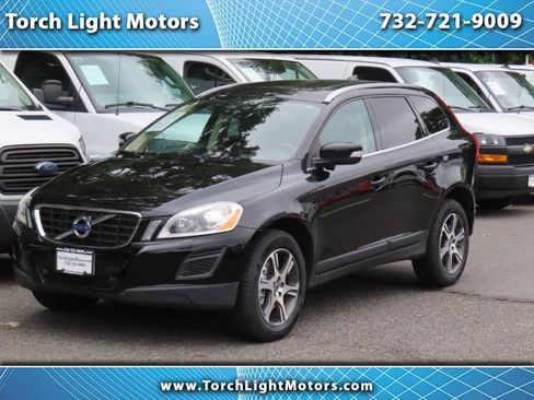 Used 2013 Volvo XC60 T6 AWD/4WD image 1