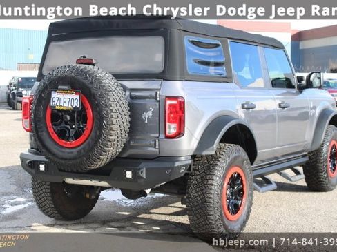 Used 2021 Ford Bronco 4-Door w/ Sasquatch Package image 5