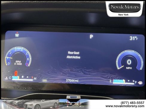 Used 2023 Jeep Grand Cherokee Limited w/ Black Appearance Package image 21