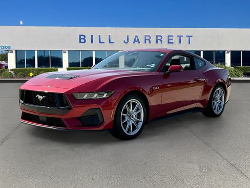 Used 2024 Ford Mustang GT Premium RWD image 3