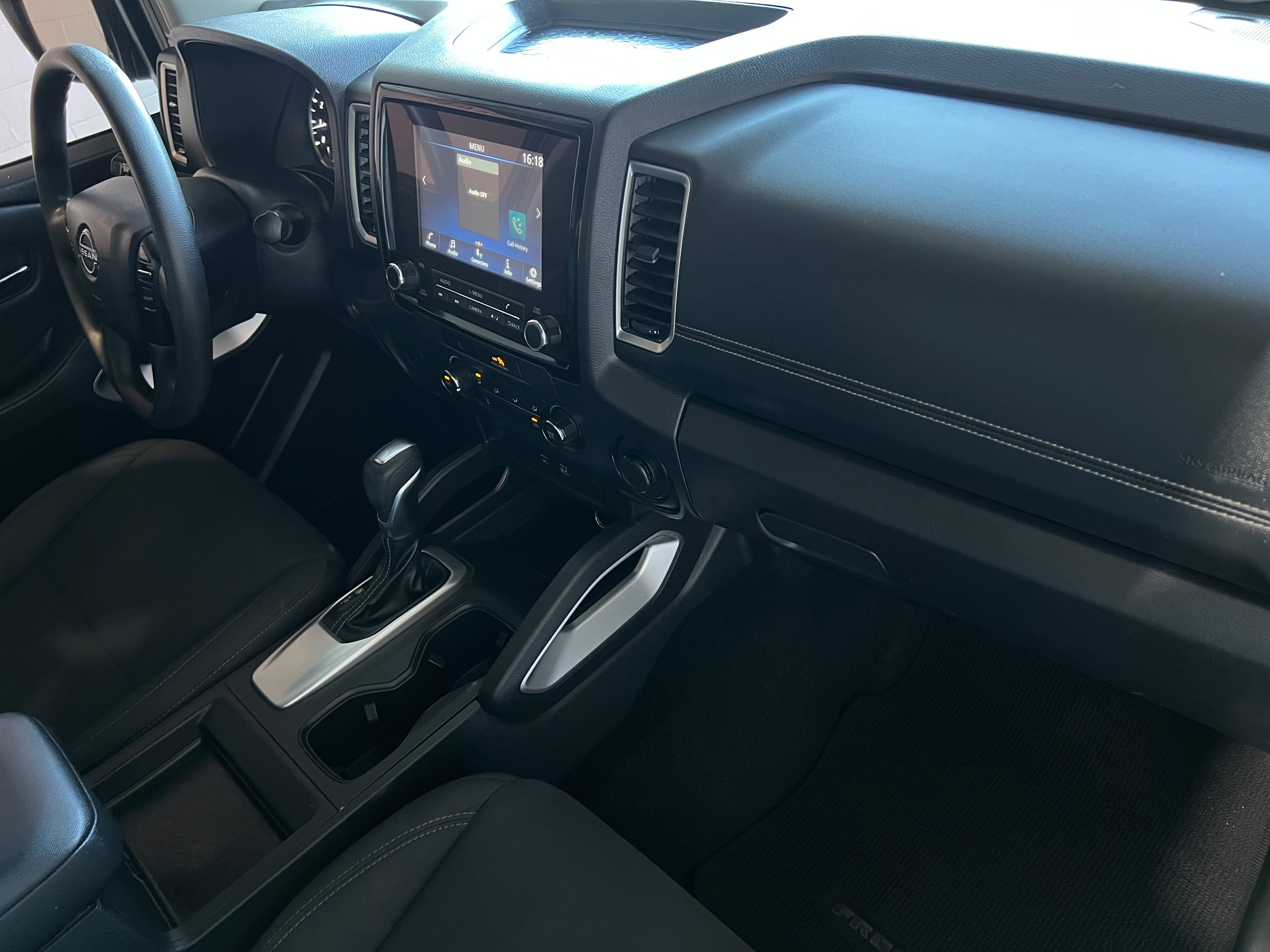 Used 2023 Nissan Frontier SV w/ Tow Package RWD image 26