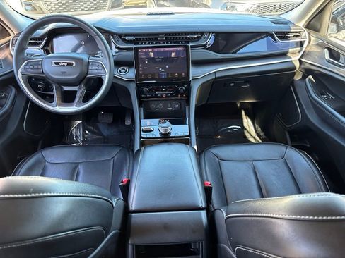 Used 2022 Jeep Grand Cherokee Limited 4xe image 13