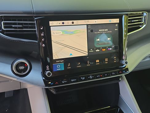 New 2026 Jeep Grand Wagoneer L Limited AWD/4WD image 16