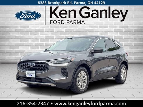 Used 2023 Ford Escape Active AWD/4WD image 1
