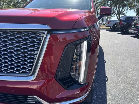 New 2026 Cadillac Escalade ESV Luxury AWD/4WD image 9