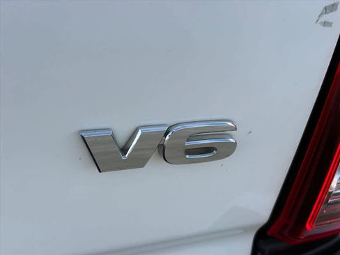 Used 2023 Toyota Tacoma SR5 w/ Technology Package image 32