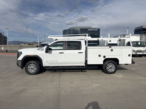 New 2026 GMC Sierra 2500 Pro w/ Convenience Package image 2