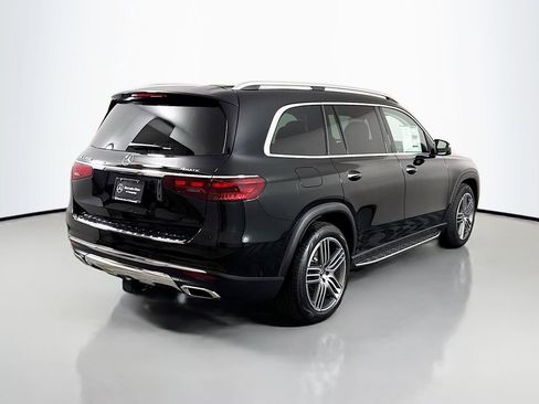 Used 2026 Mercedes-Benz GLS 450 4MATIC image 7