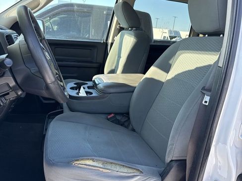 Used 2017 RAM 1500 Express image 10