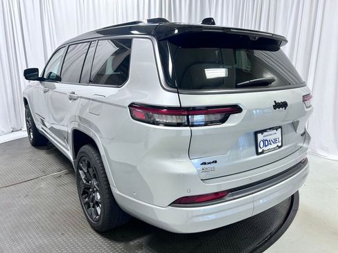 New 2026 Jeep Grand Cherokee L Summit AWD/4WD image 30
